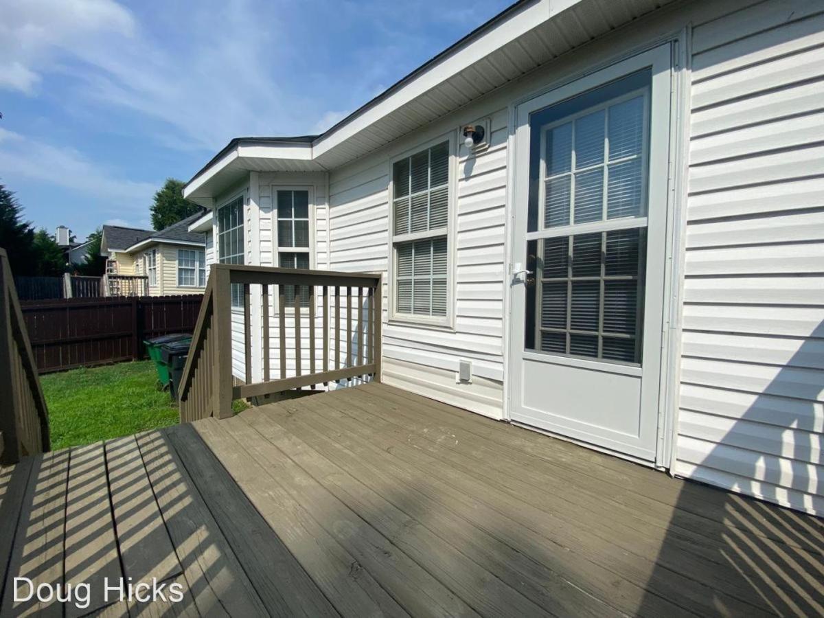 Pet- Friendly, & Close To Uptown Charlotte Exterior photo